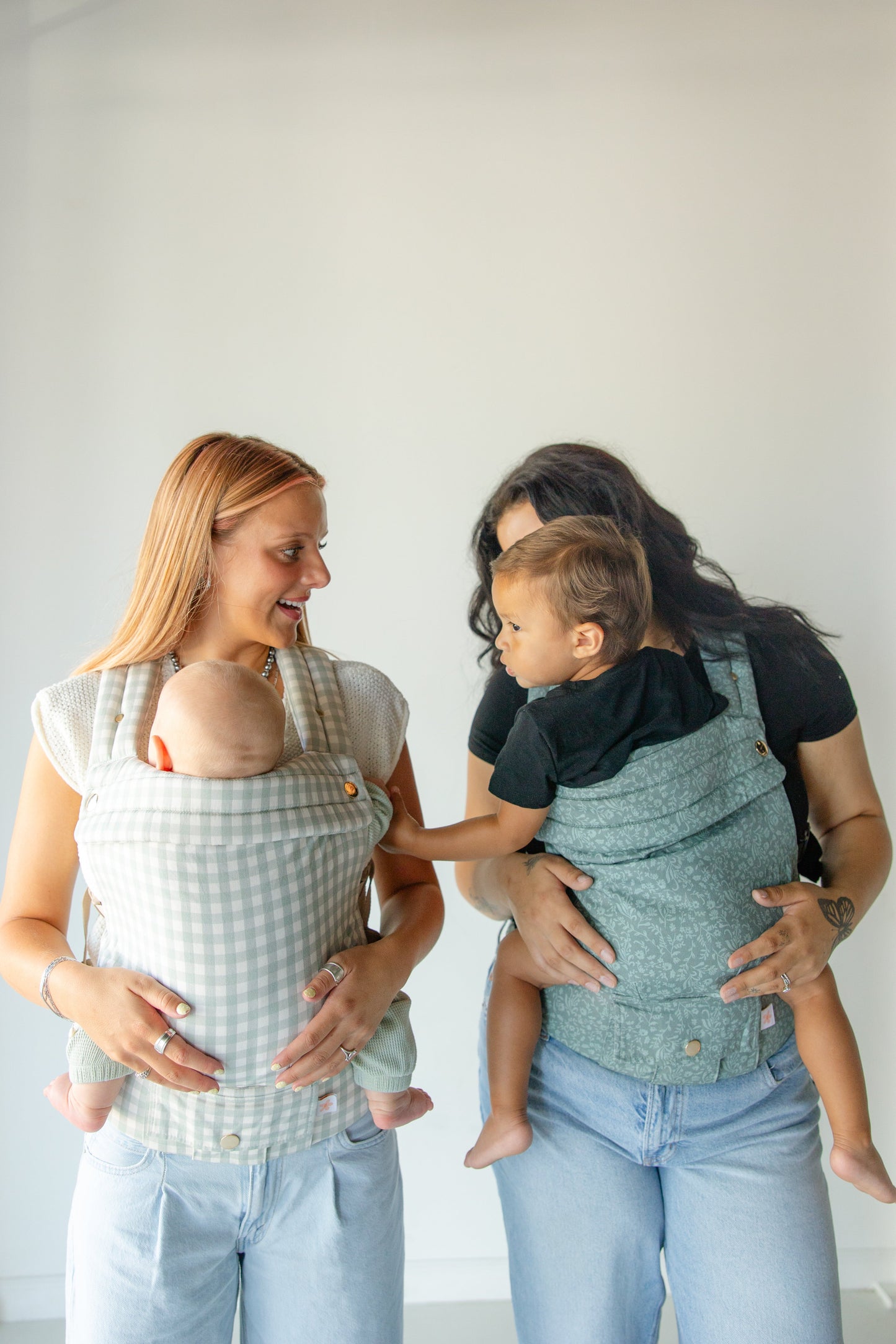 Monroe x Coco - Baby Carrier (7-35 Ibs)