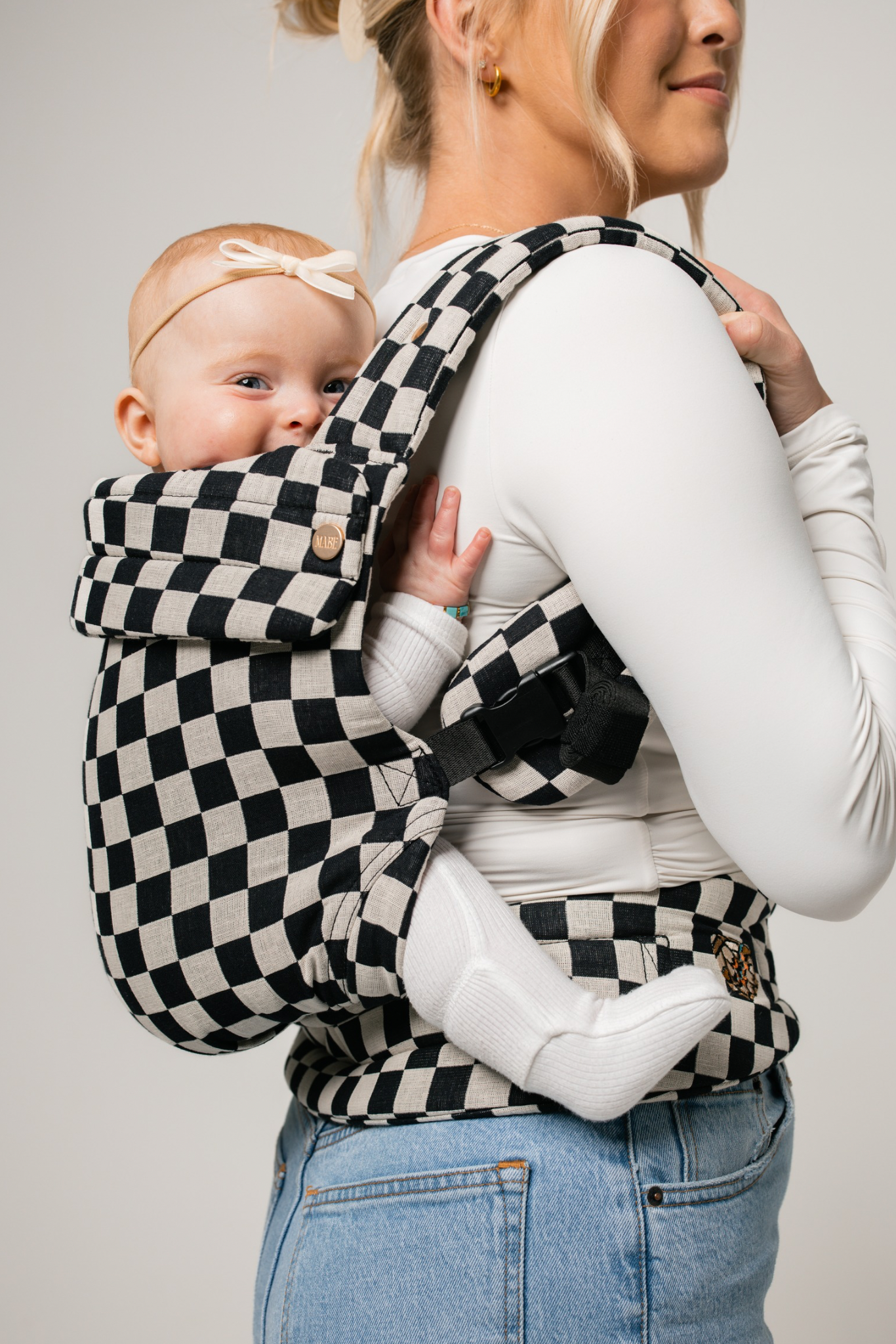 The Monarch Carrier | Ebony Check