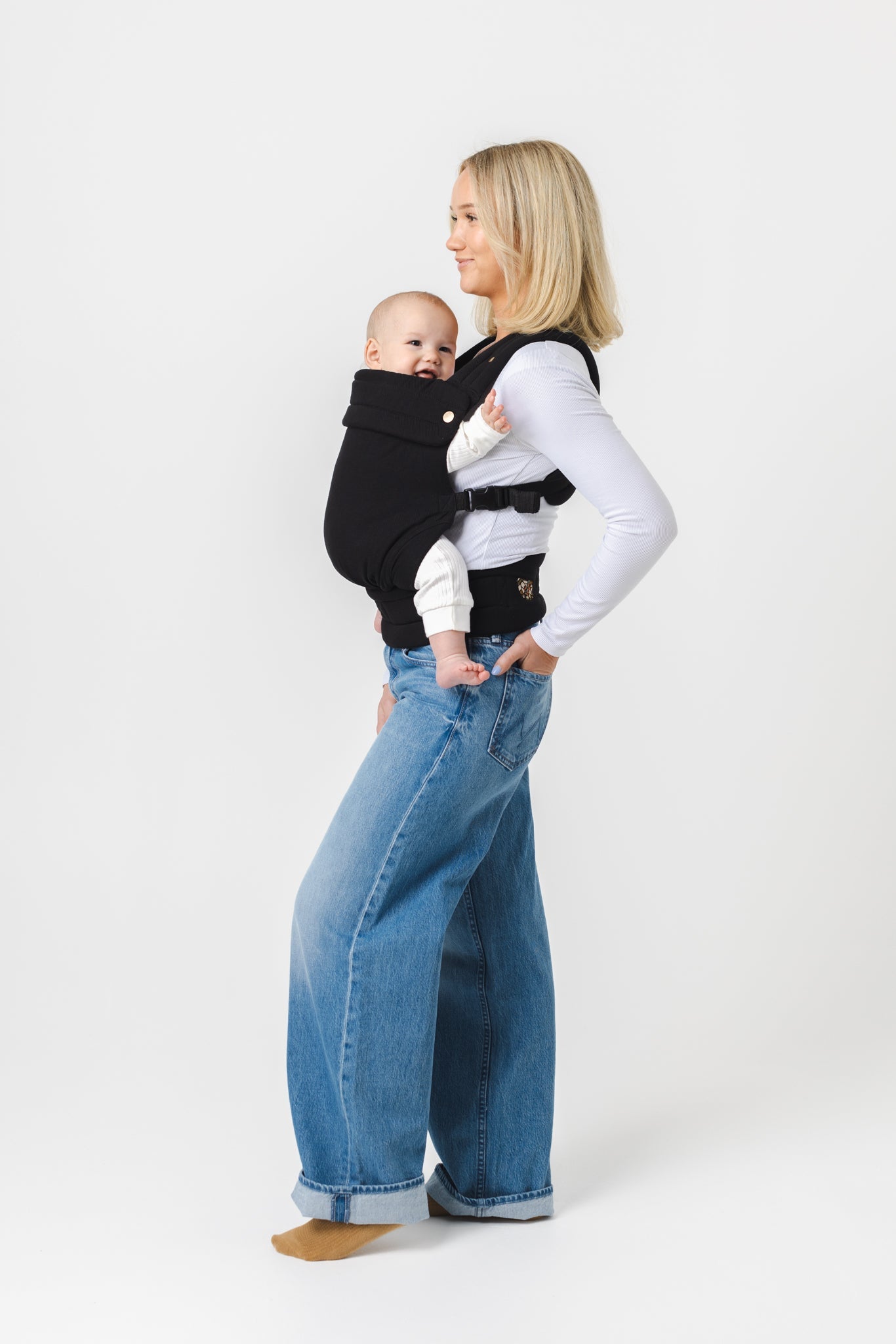 The Monarch Carrier | Ebony