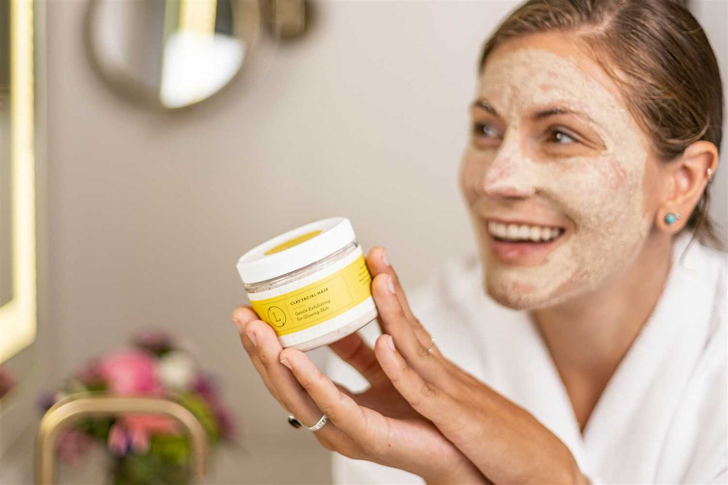 Natural Clay Exfoliating Facial Mask