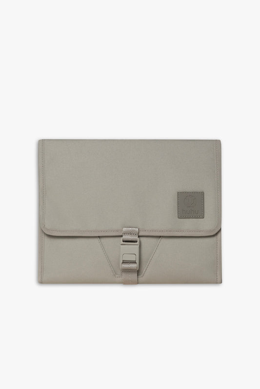Go Anywhere Changing Wallet / Daybreak Taupe
